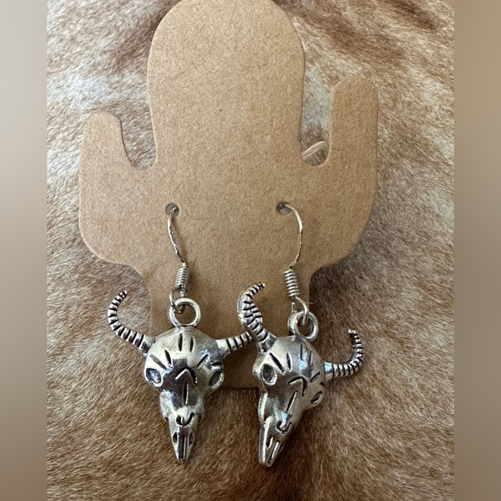Corona_westernboutique bullhead earrings